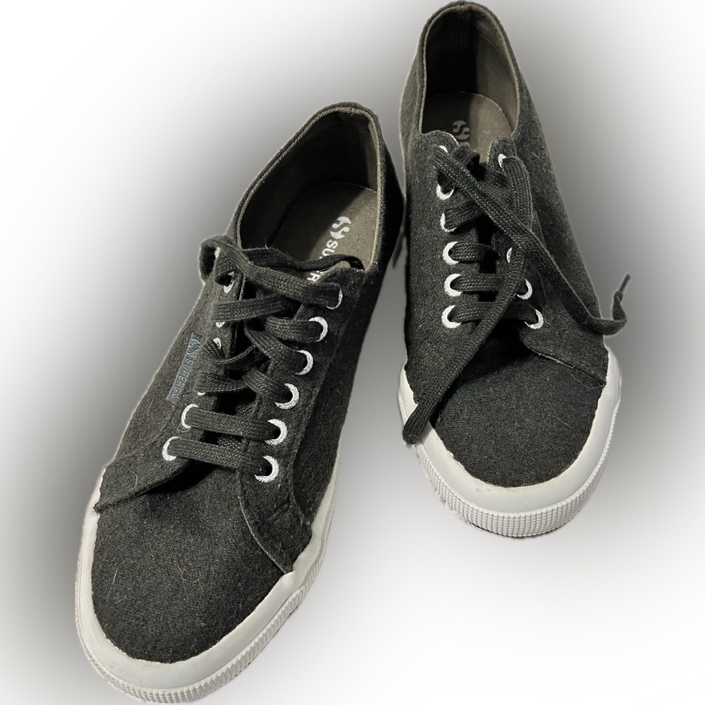 Wool Superga Olive Green sneakers, size 9 (fit like 8.5)